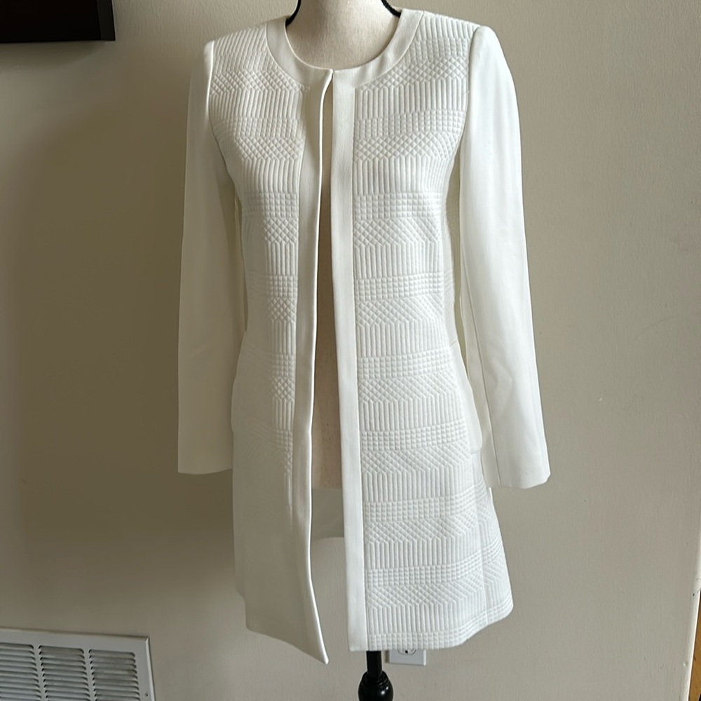 Tahari ASL Lightweight Coat, Size 2P